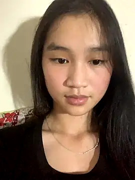 Snapshot of -Lie-06 chatting on October 15, 2:50 pm -Lie-06 online show from October 15, 2:50 pm