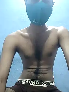 Snapshot of GirlsCrush_ chatting on September 18, 6:10 pm GirlsCrush online show from September 18, 6:10 pm