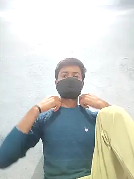 GirlsCrush  online show from February 21, 11:44 am