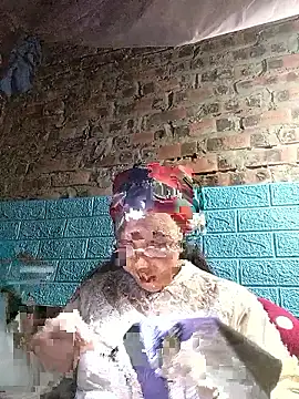 me-cute online show from January 8, 2:08 pm