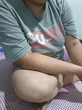 Snapshot of payal_261072_ chatting on April 23, 9:39 pm payal 261072 online show from April 23, 9:39 pm