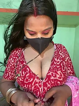 Snapshot of Shneeha_le chatting on March 24, 4:56 pm Shneeha le online show from March 24, 4:56 pm