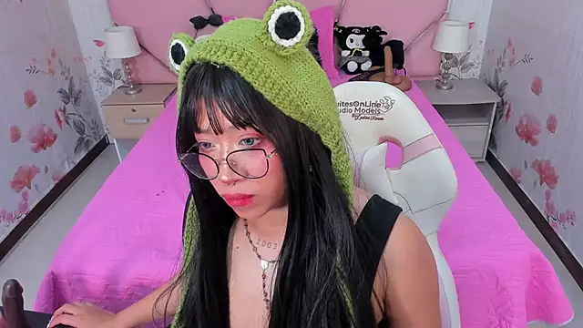 SafiroAgataaa online show from October 26, 8:31 am