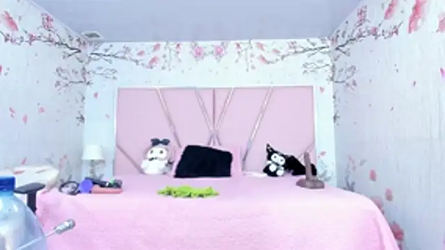 Snapshot of SafiroAgataaa chatting on May 10, 2:39 am SafiroAgataaa online show from May 10, 2:39 am