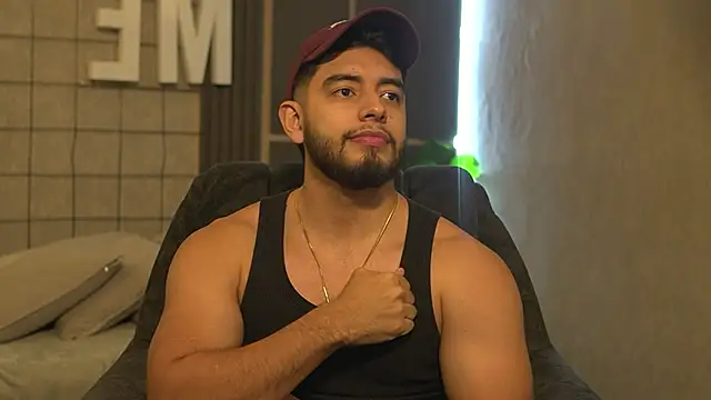 Snapshot of Nick_Vans chatting on September 20, 8:32 pm Nick Vans online show from September 20, 8:32 pm