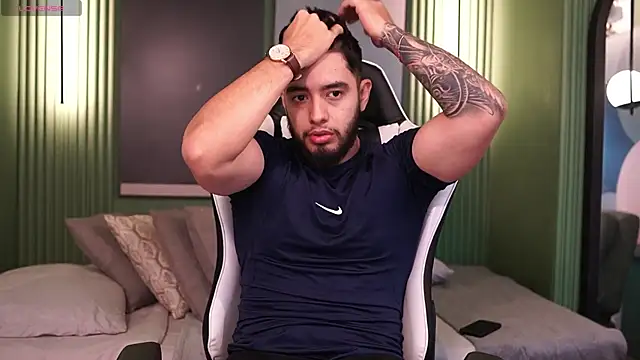 Snapshot of Nick_Vans chatting on October 7, 12:24 pm Nick Vans online show from October 7, 12:24 pm