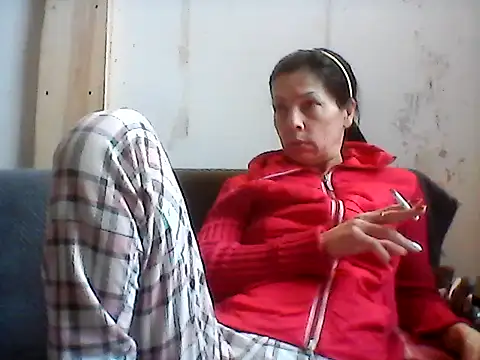 Snapshot of Milana38 chatting on April 19, 8:46 am Milana38 online show from April 19, 8:46 am