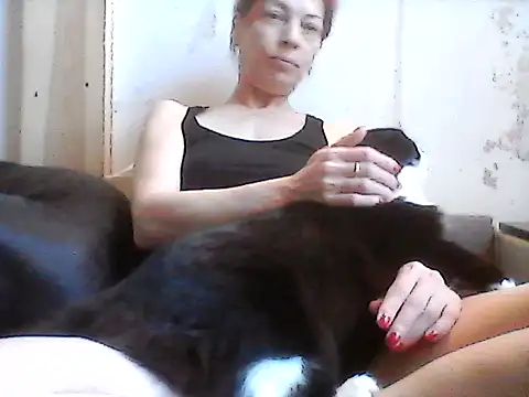 Snapshot of Milana38 chatting on May 27, 8:00 am Milana38 online show from May 27, 8:00 am