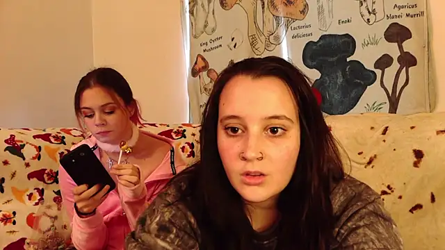 Shadow Slut online show from October 9, 10:30 pm