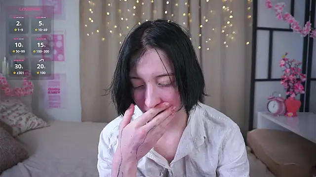 JuanaFriesz online show from April 4, 9:18 am