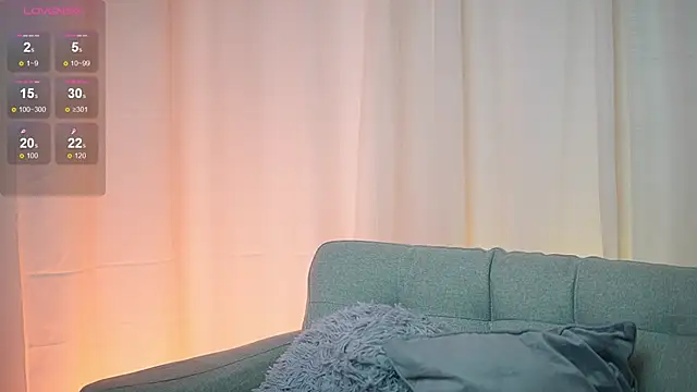 KendalDubai online show from October 31, 9:05 pm