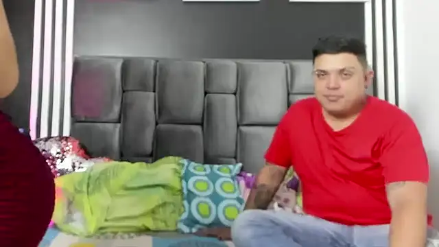 Hornycouple Hot online show from November 15, 7:43 pm