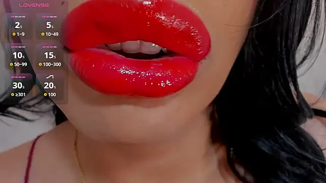Snapshot of sweet_Elizabeth chatting on May 28, 12:57 pm sweet Elizabeth online show from May 28, 12:57 pm