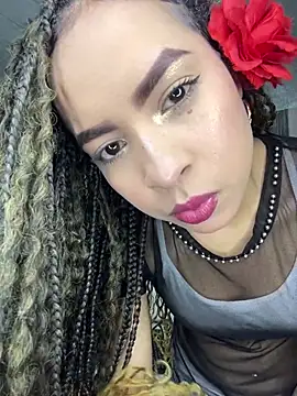 Snapshot of Lucia_jane chatting on June 19, 8:34 pm Lucia jane online show from June 19, 8:34 pm
