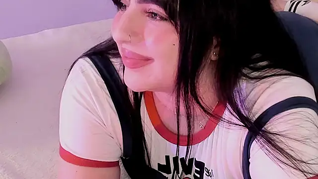 Camila Matinez  online show from January 6, 1:42 am