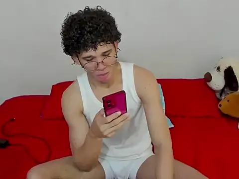 Tom Blues online show from October 9, 2:04 pm