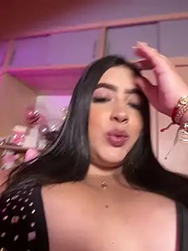 Emiily Moore1 online show from February 26, 11:04 pm