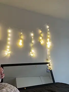 aliciia 23 online show from December 18, 9:43 pm