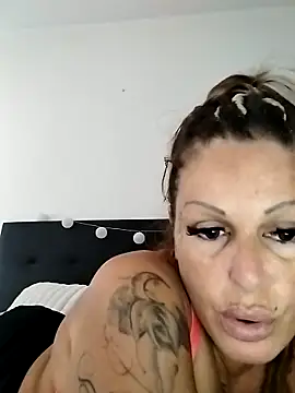 canariamorbosa online show from October 16, 1:12 pm