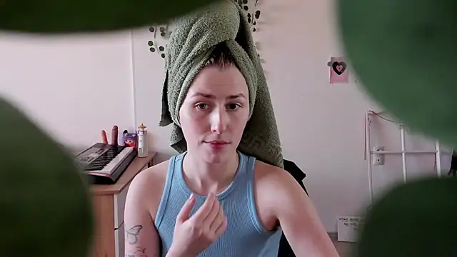 Snapshot of VesperaCeleste chatting on March 2, 10:00 am VesperaCeleste online show from March 2, 10:00 am