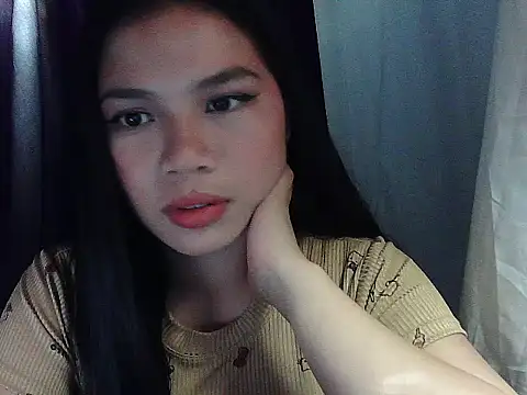 Snapshot of Zachariah_05 chatting on March 22, 9:02 am Zachariah 05 online show from March 22, 9:02 am