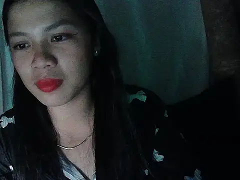 Snapshot of Zachariah_05 chatting on May 8, 12:32 pm Zachariah 05 online show from May 8, 12:32 pm