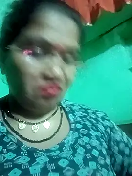 Manavi x online show from October 4, 9:24 pm