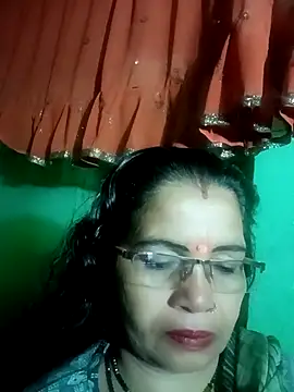Manavi x online show from October 9, 10:30 pm