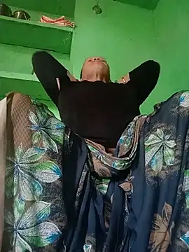 Snapshot of Manavi_x chatting on July 5, 1:23 am Manavi x online show from July 5, 1:23 am