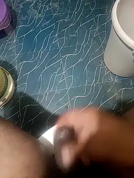 bobby3374 online show from October 28, 1:03 pm