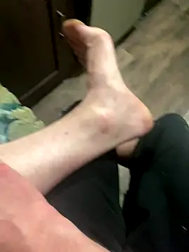 Snapshot of Unknownstepbrother chatting on September 22, 4:47 am Unknownstepbrother online show from September 22, 4:47 am