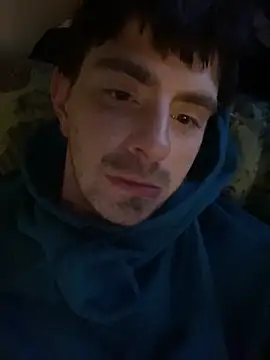 Snapshot of Unknownstepbrother chatting on November 10, 12:37 pm Unknownstepbrother online show from November 10, 12:37 pm