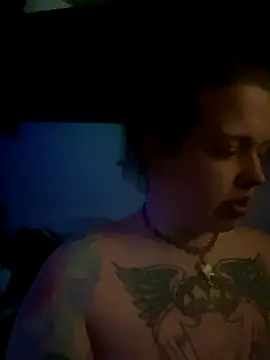 Snapshot of Unknownstepbrother chatting on November 11, 7:41 am Unknownstepbrother online show from November 11, 7:41 am