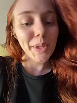 Snapshot of PollyVinice chatting on June 3, 6:02 pm PollyVinice online show from June 3, 6:02 pm