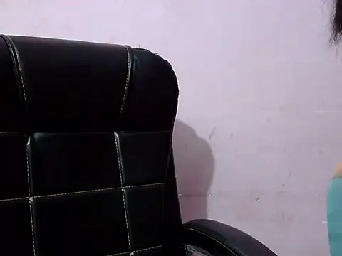 Snapshot of Rooshami_hot01 chatting on September 13, 5:24 pm Rooshami hot01 online show from September 13, 5:24 pm