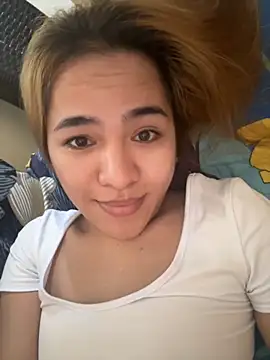 Snapshot of CelestineRosell chatting on October 17, 4:48 am CelestineRosell online show from October 17, 4:48 am