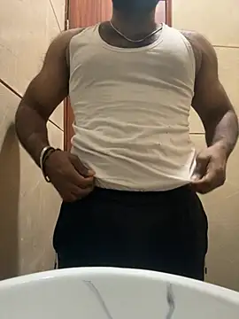 DJLOVE280825 online show from February 16, 11:45 pm