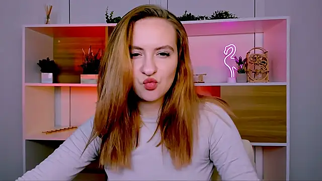 mila glow1 online show from November 7, 7:25 pm