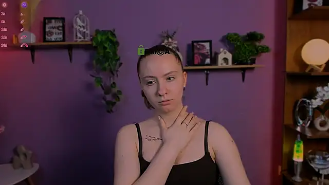 mila glow1 online show from April 7, 11:43 am