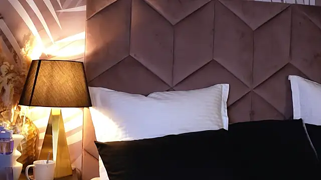 EvaRhea online show from October 24, 3:14 am