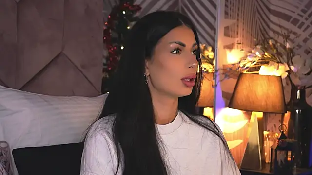 EvaRhea online show from January 8, 3:53 am