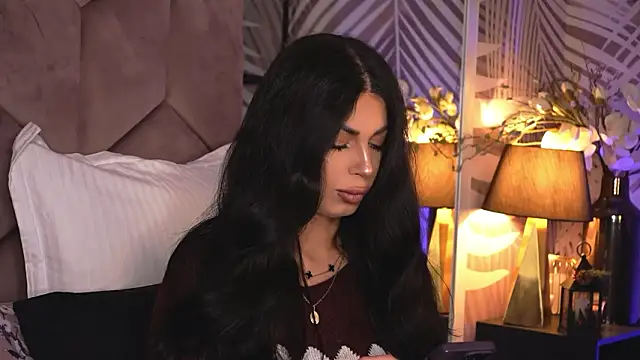 EvaRhea online show from February 4, 4:29 am