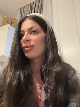 EvaRhea online show from February 26, 5:39 am