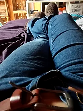 Snapshot of Horny_mummy chatting on January 19, 12:31 pm Horny mummy online show from January 19, 12:31 pm