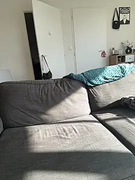 DouceAngela69 online show from April 15, 4:36 pm