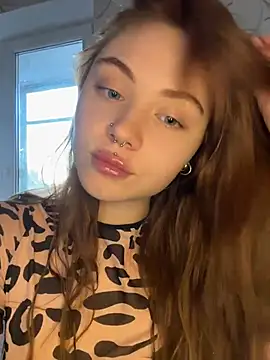 Snapshot of LunaMillie chatting on May 30, 4:37 pm LunaMillie online show from May 30, 4:37 pm