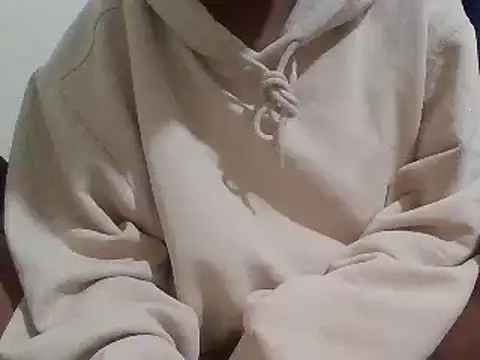 chocolatebarbiee online show from December 19, 3:57 am