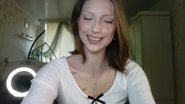 RuxaShade online show from November 14, 11:09 am