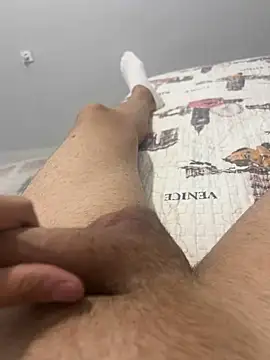 doyumsuz3131 online show from September 25, 9:29 pm