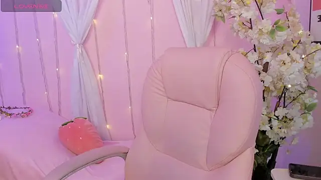 Jenny Wolridge  online show from March 1, 8:33 pm